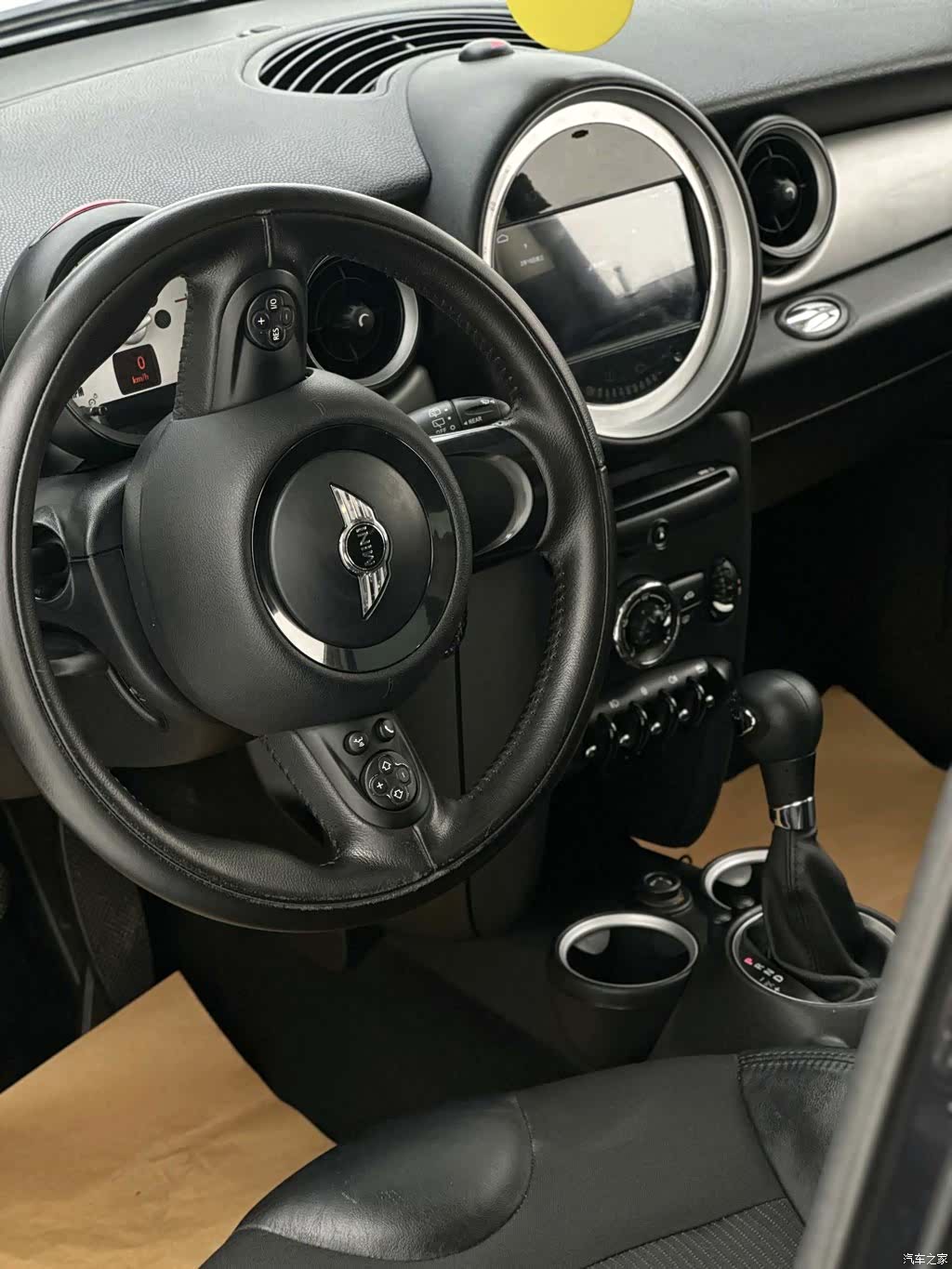 Mini Cooper, 2011 13
