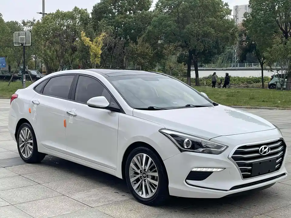 Hyundai Name picture