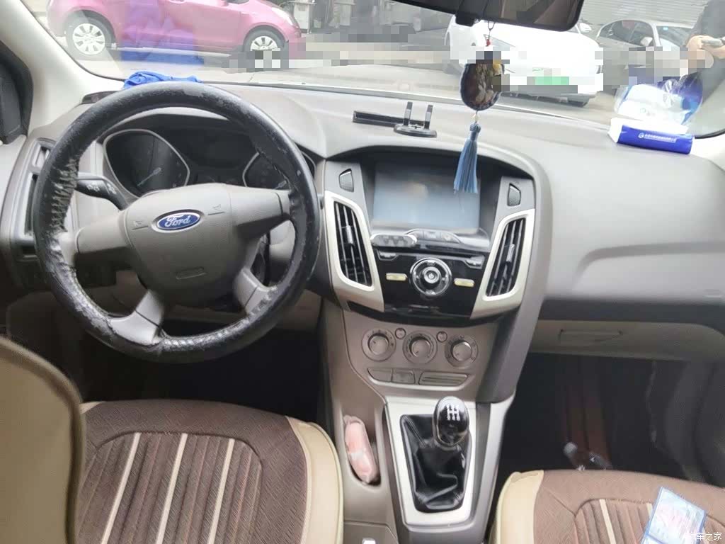Ford Focus, 2015 10