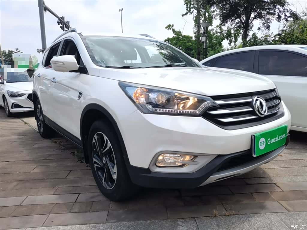 DongFeng AX7, 2016 4