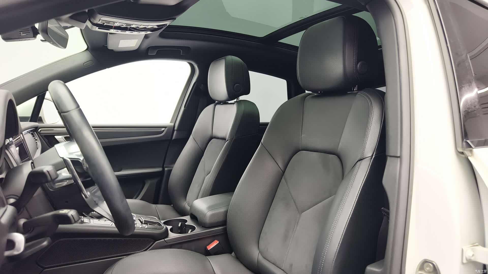Macan Macan, 2020 11