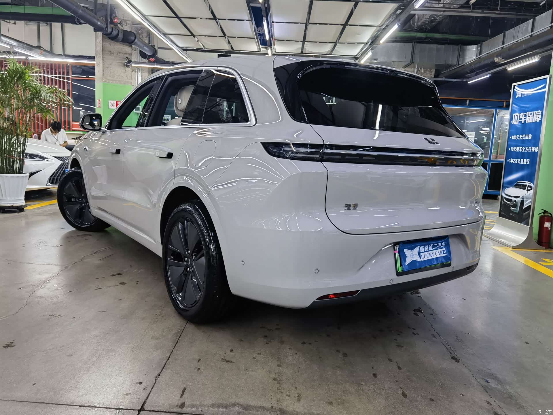 Li Auto L6, 2024 4