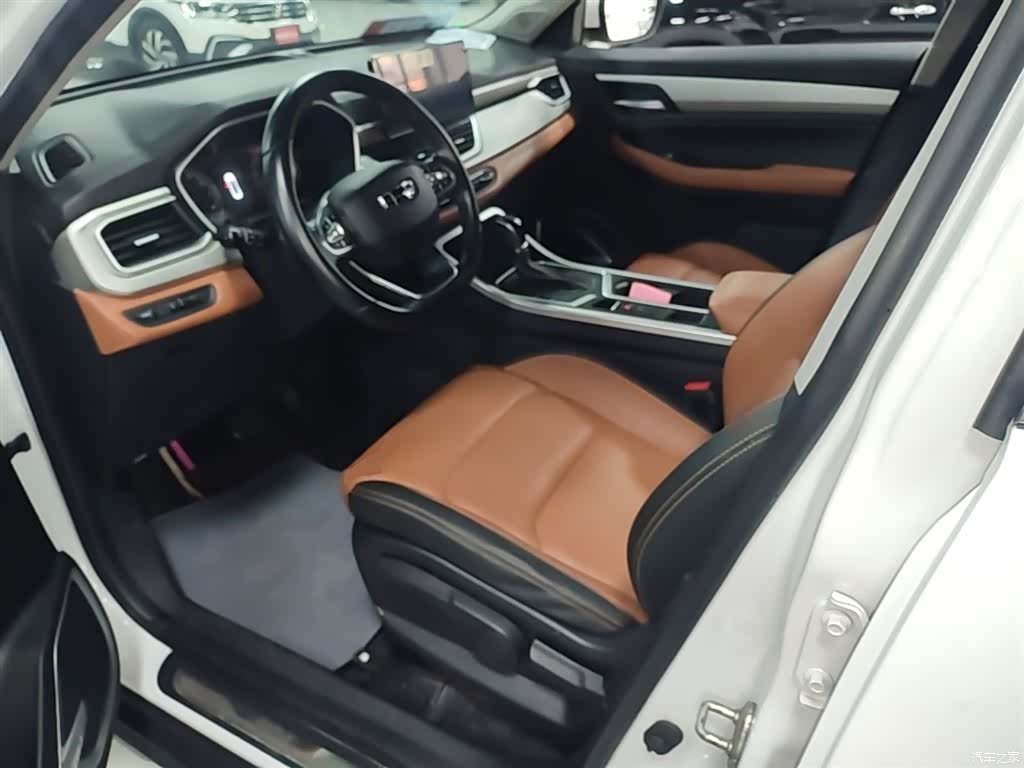 Geely X6, 2020 11