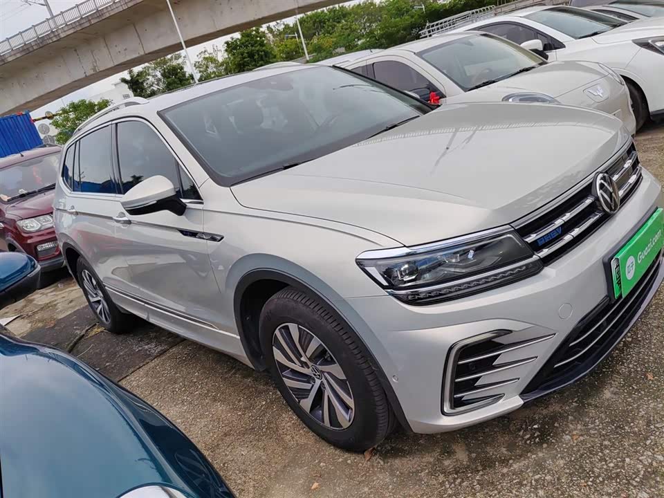 Volkswagen Tiguan L