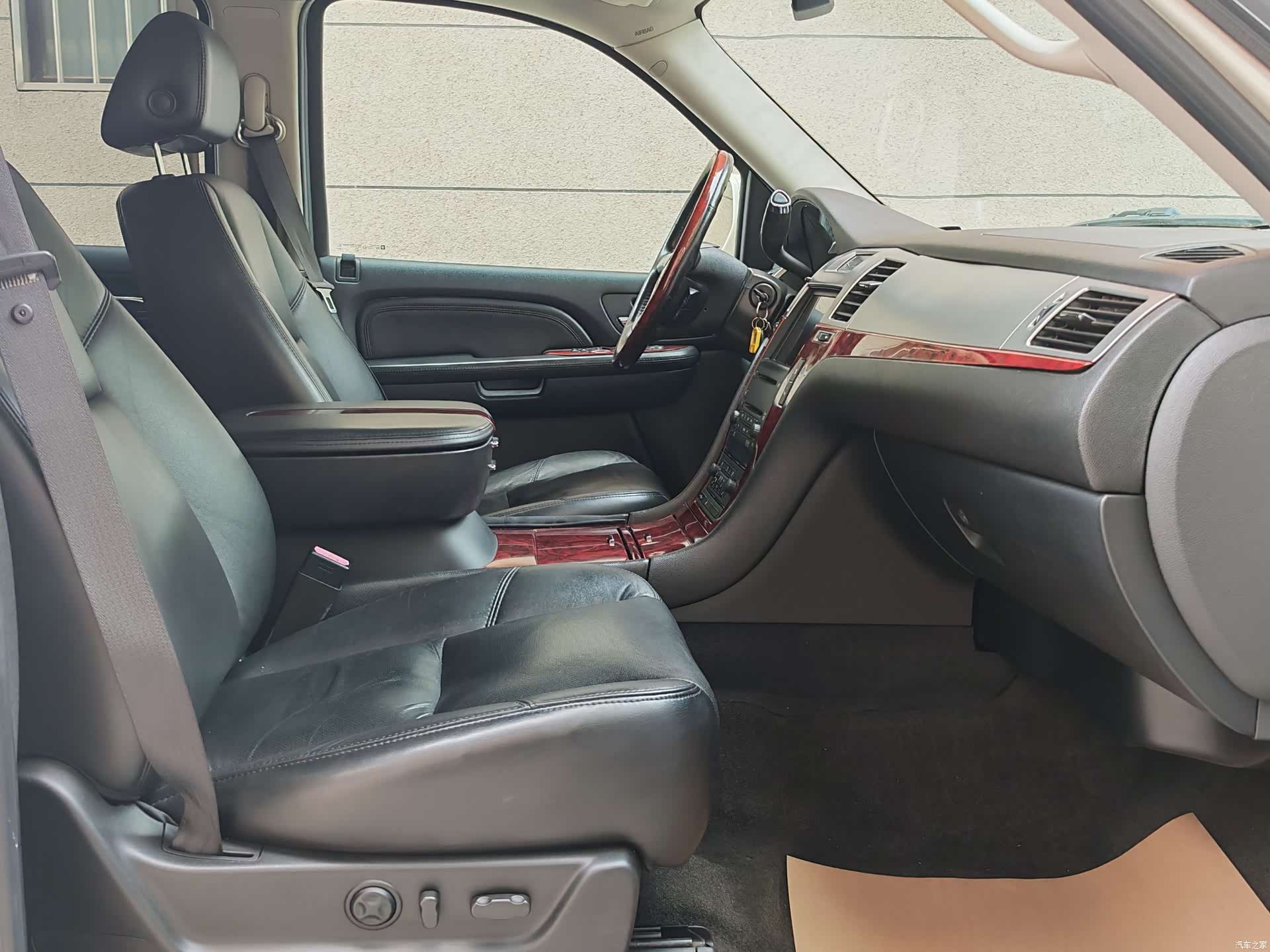 Cadillac Escalade, 2007 11