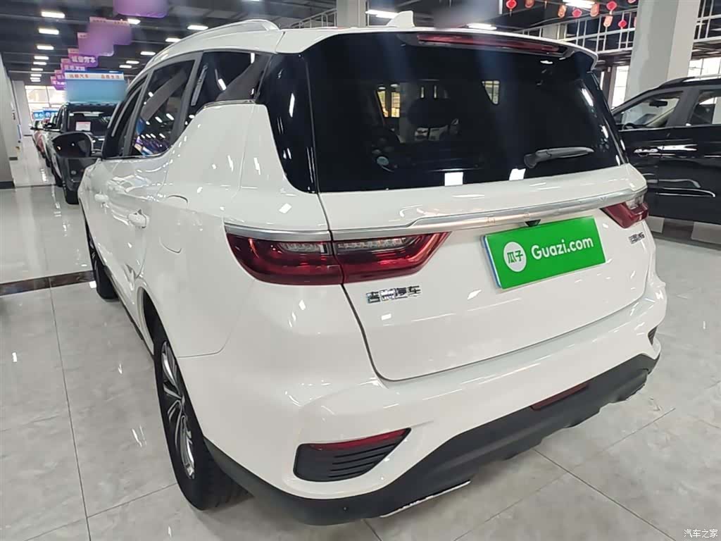 Geely X6, 2020 23