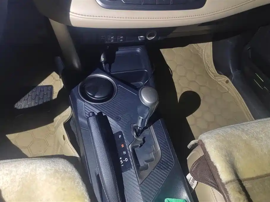 Toyota RAV4 Rongfang