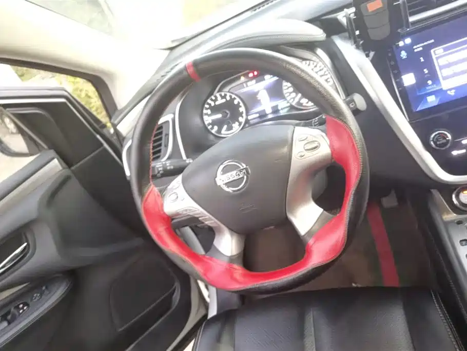 Nissan Loulan Nissan Loulan