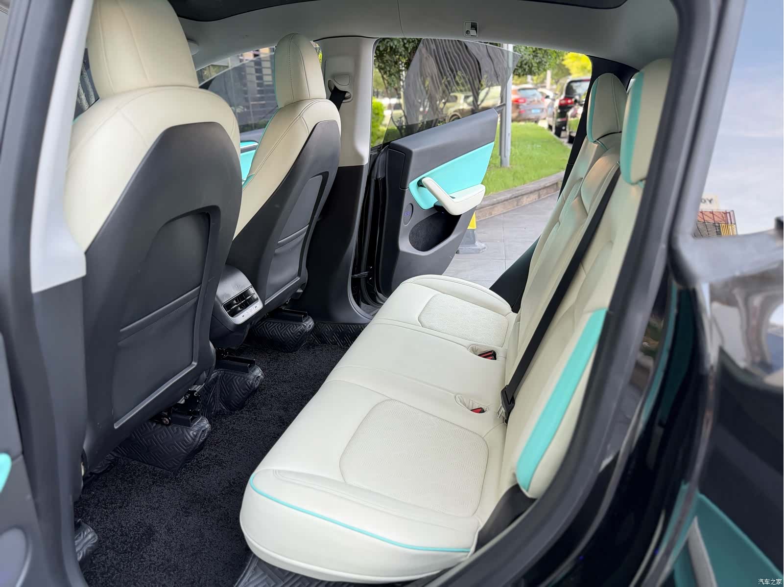 Tesla Model Y, 2022 7