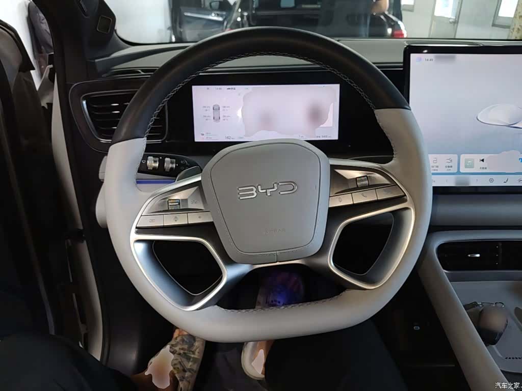 BYD HiAce, 2025 11