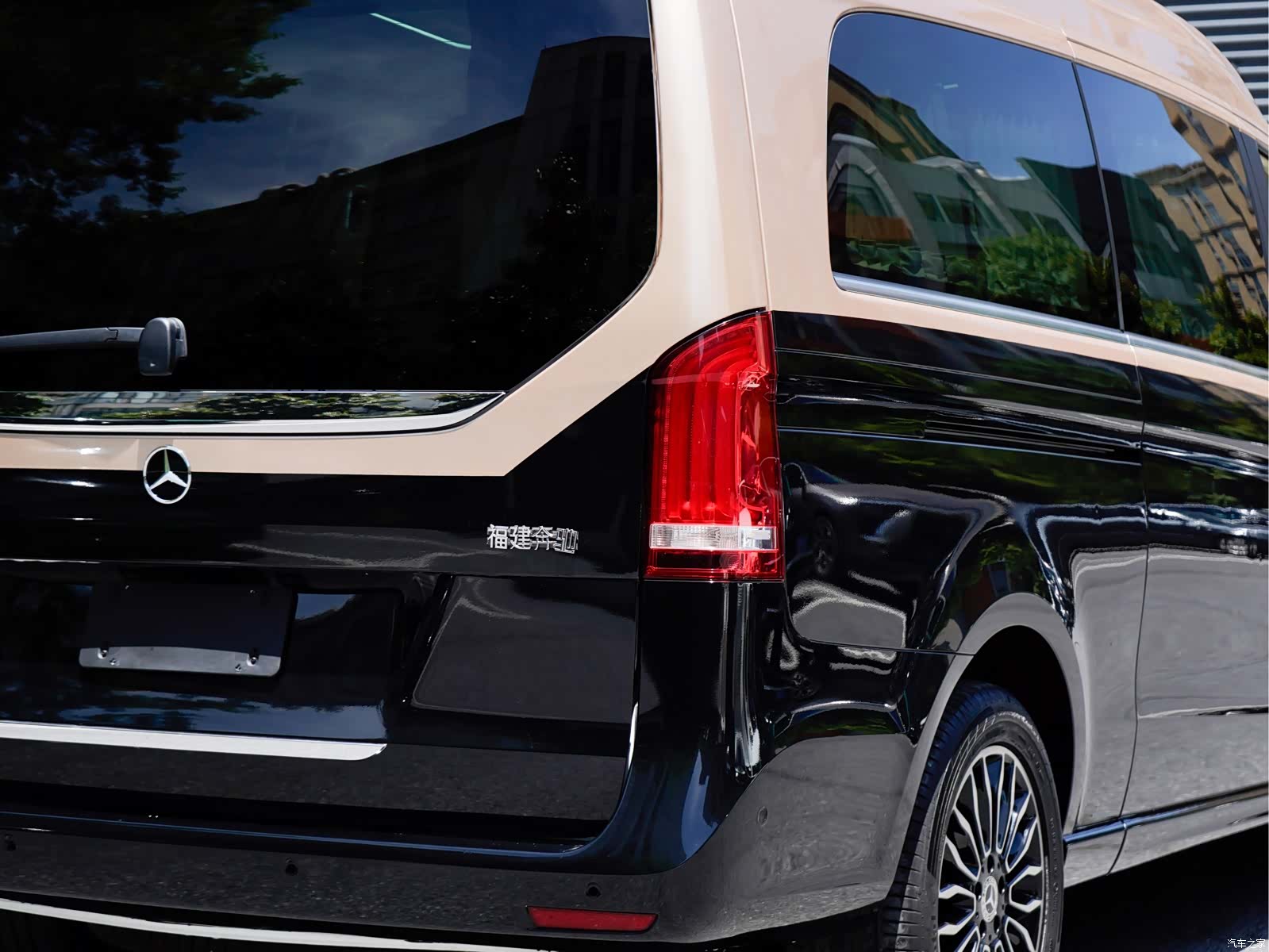 Mercedes-Benz V-Class, 2020 8