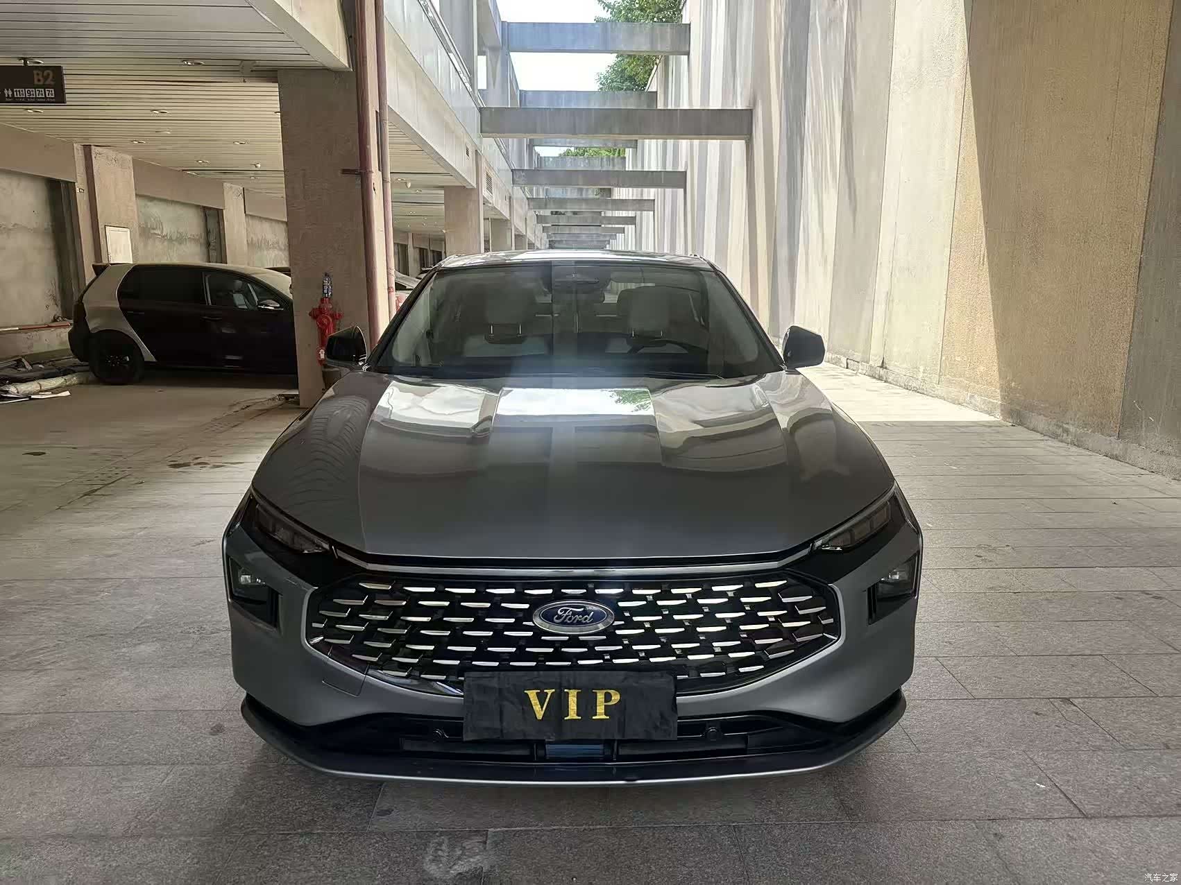 Ford Mondeo, 2022 4