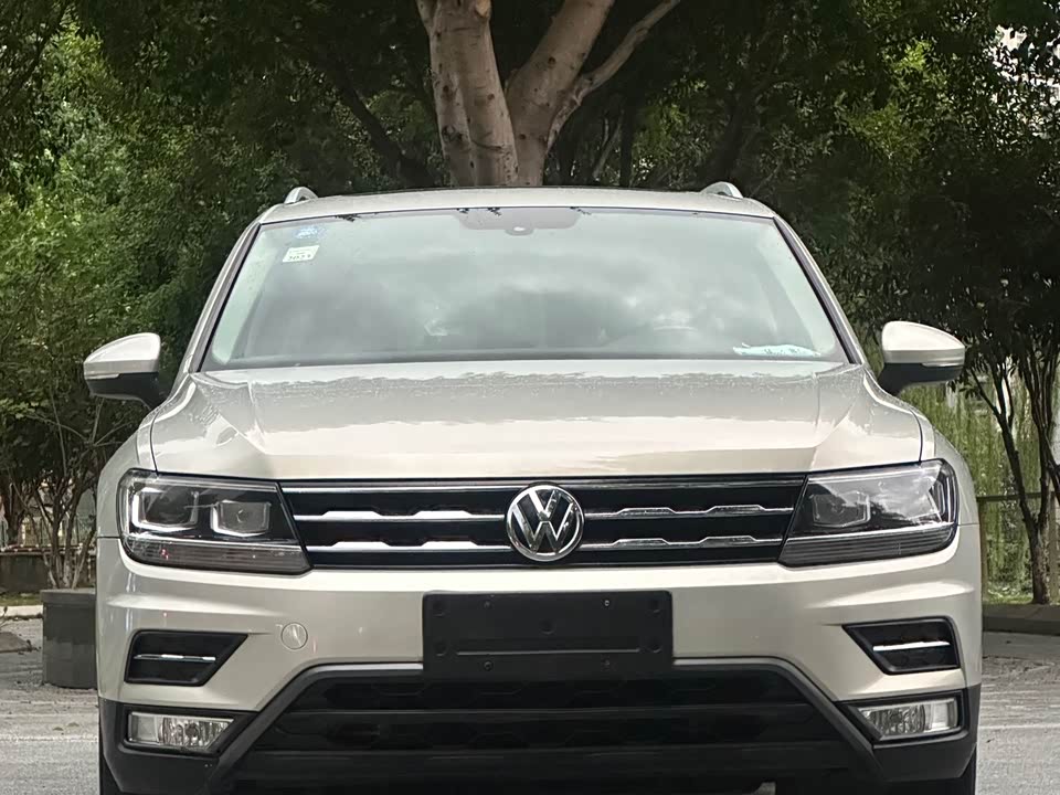 Volkswagen Tiguan L