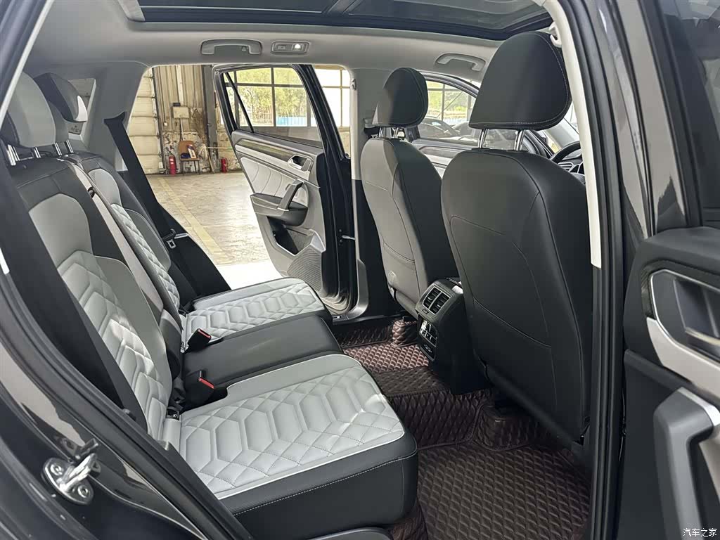 Volkswagen Tayron, 2022 23