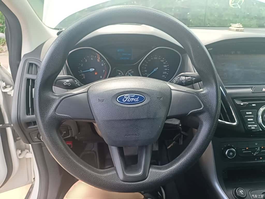 Ford Focus, 2016 11