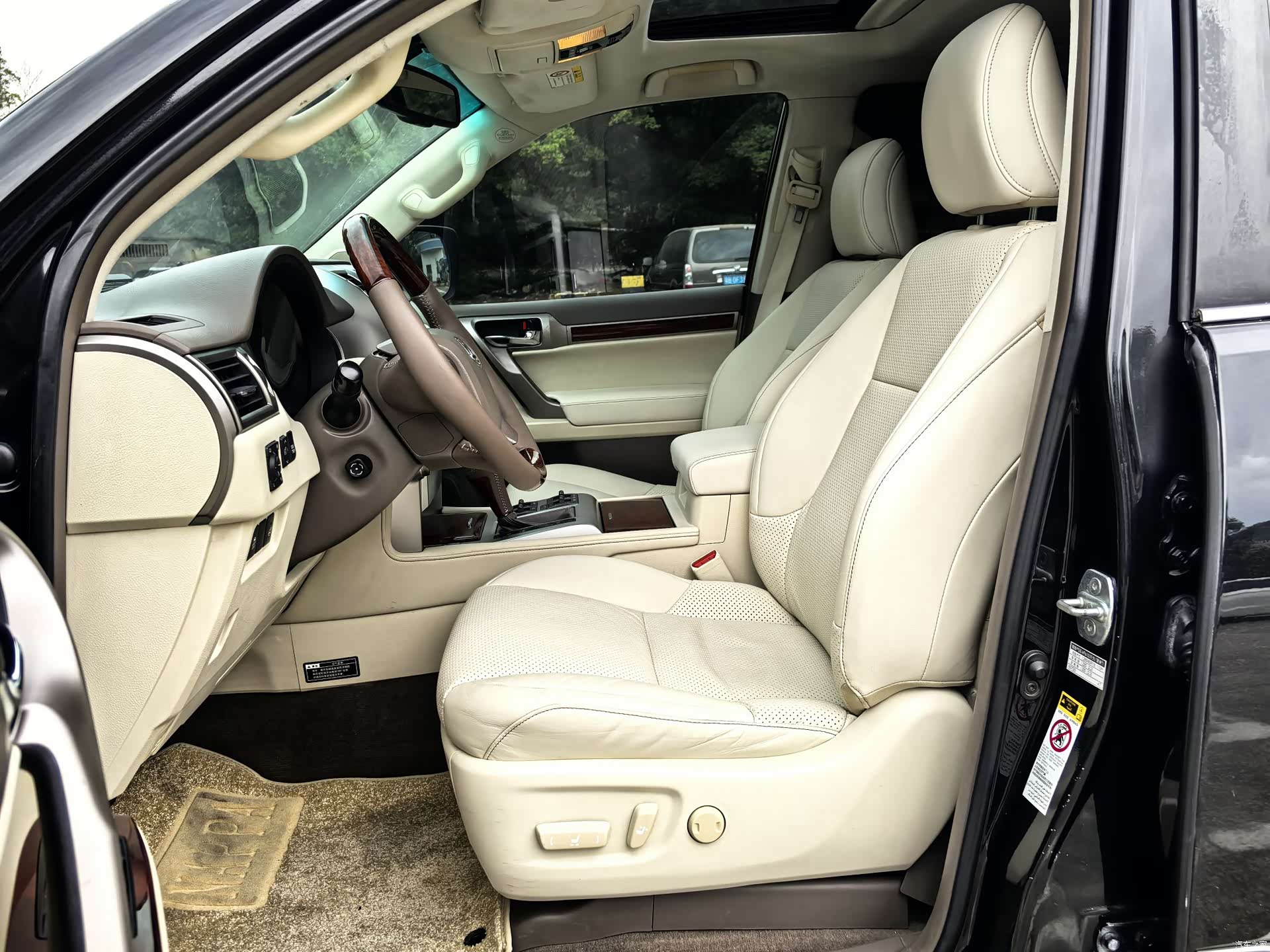 Lexus GX, 2012 11