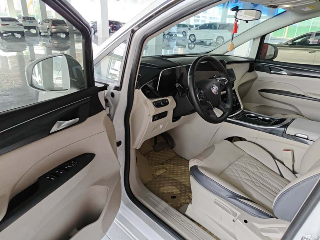 Buick GL8, 2023 11