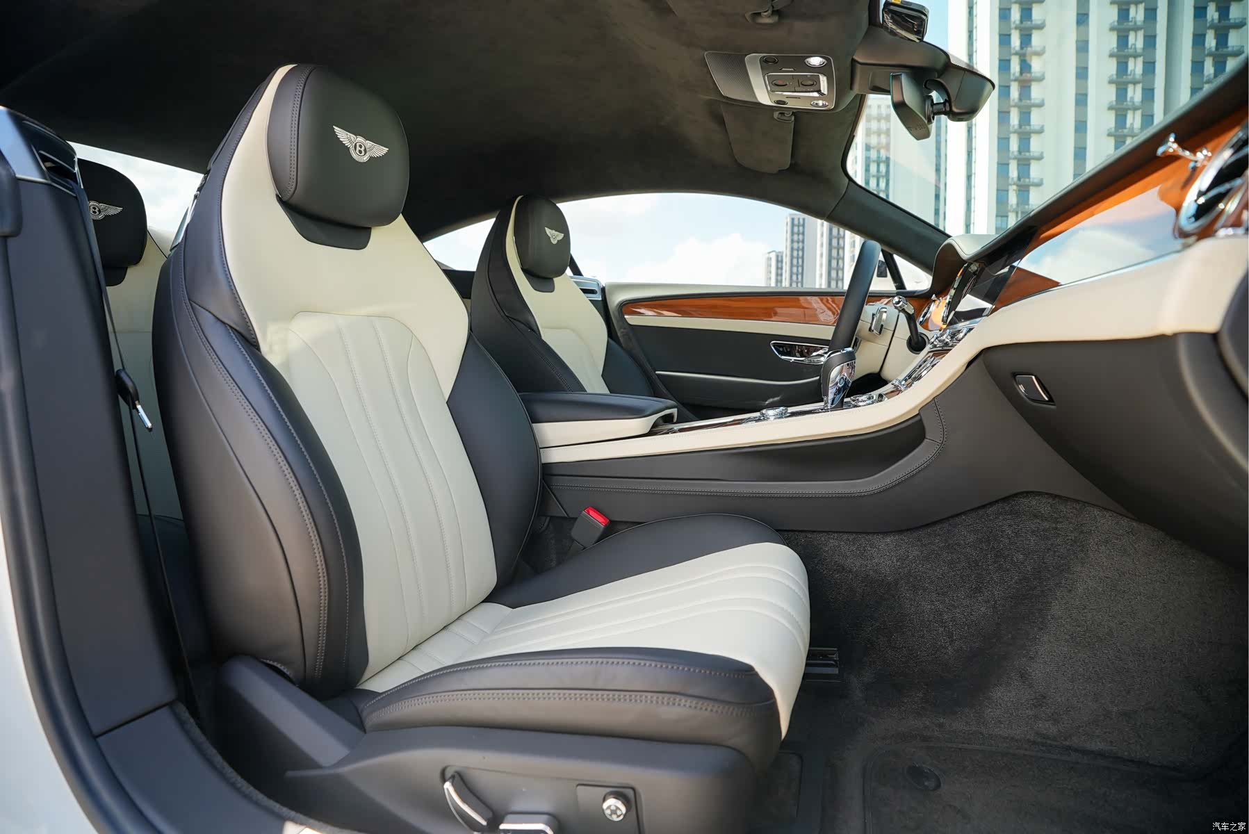 Bentley Continental GT, 2021 7