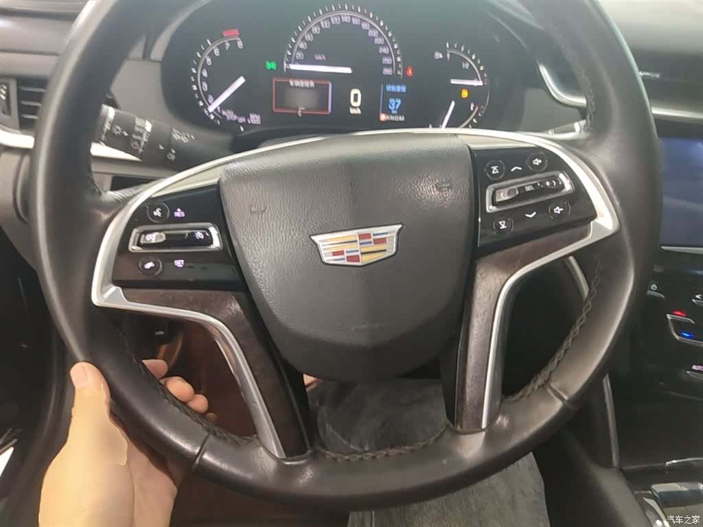 Cadillac XTS, 2018 10