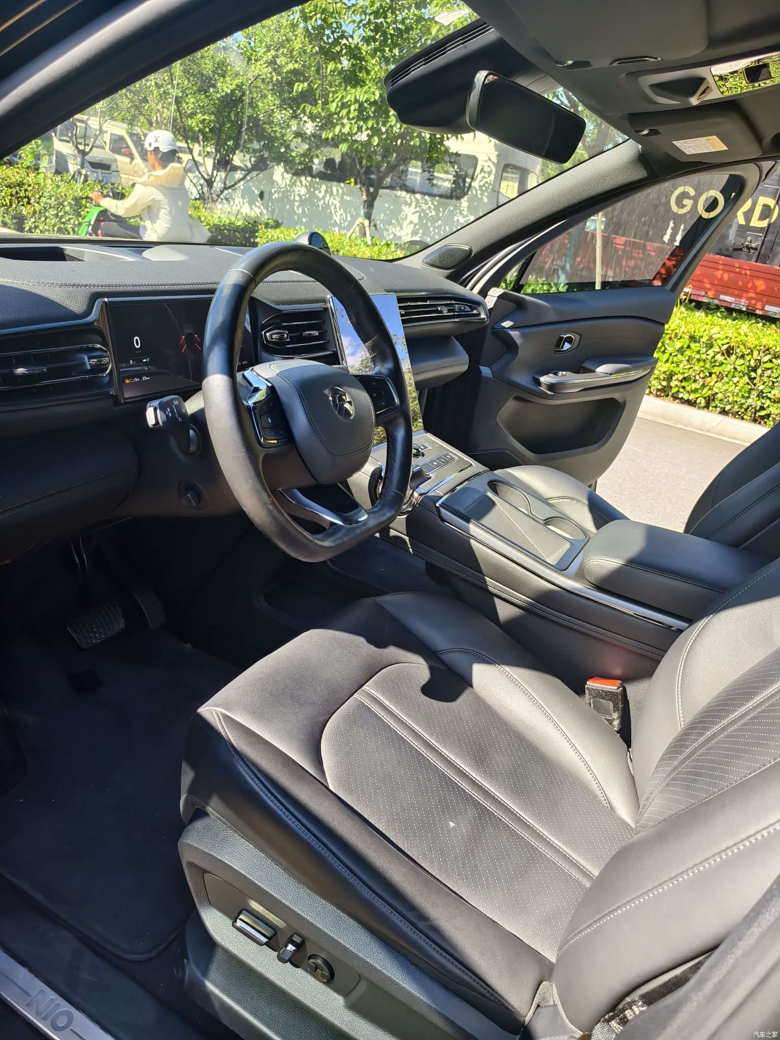 NIO ES6, 2022 8