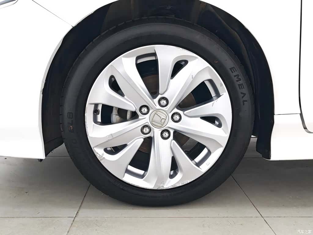 Honda Jade, 2018 17
