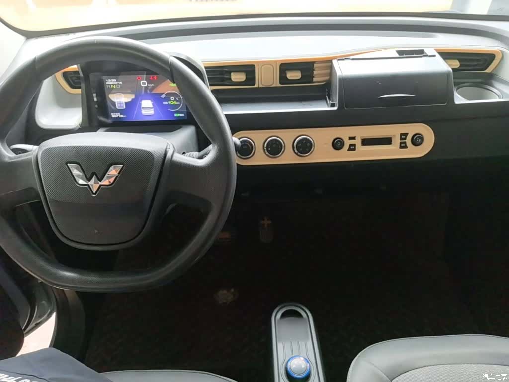 Wuling MINIEV, 2021 6