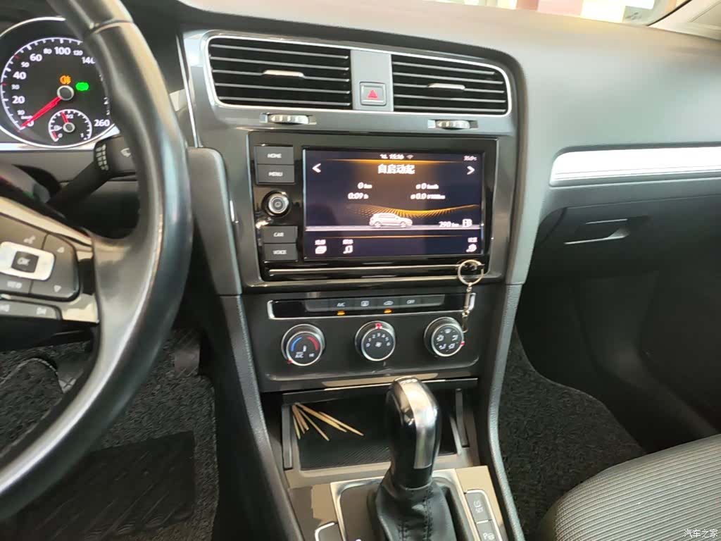Volkswagen Golf, 2019 13