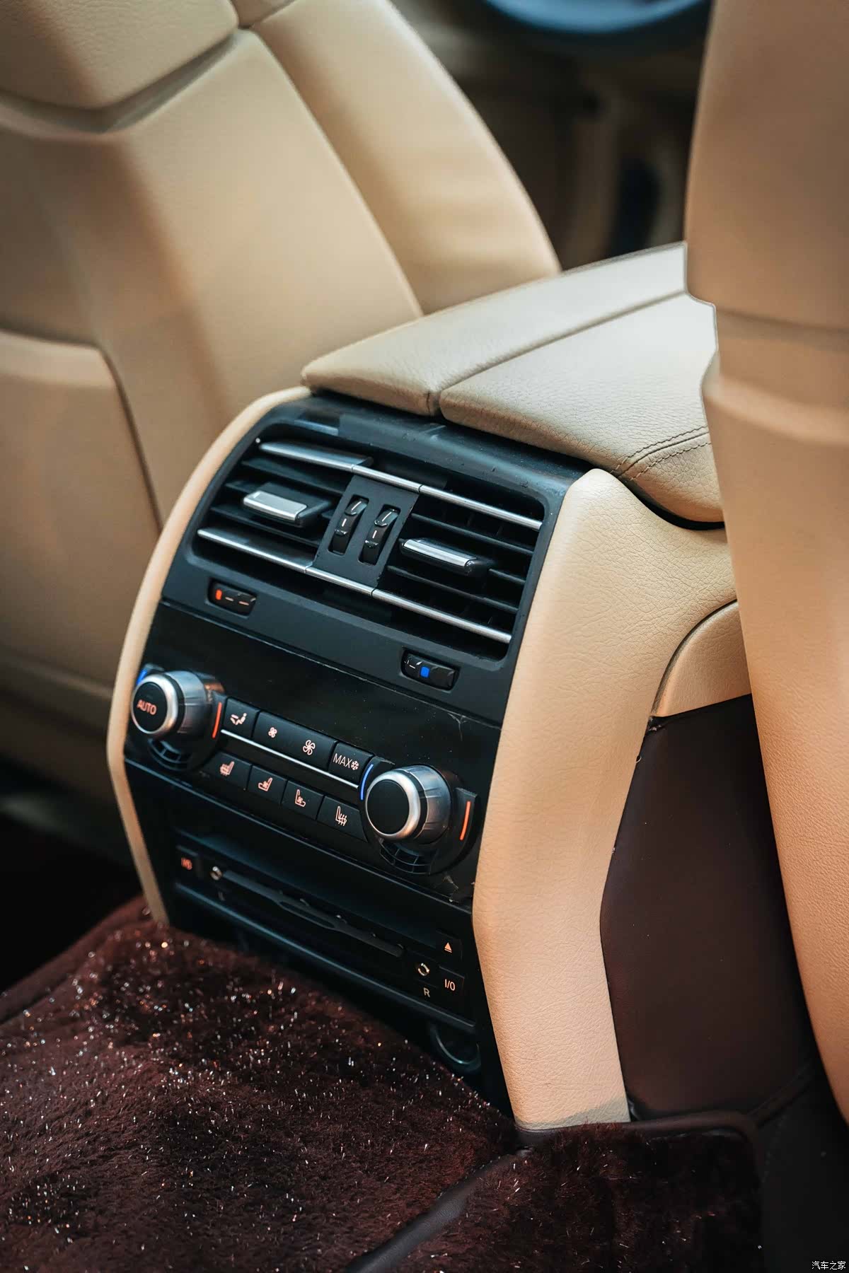 BMW 7 Series, 2011 19