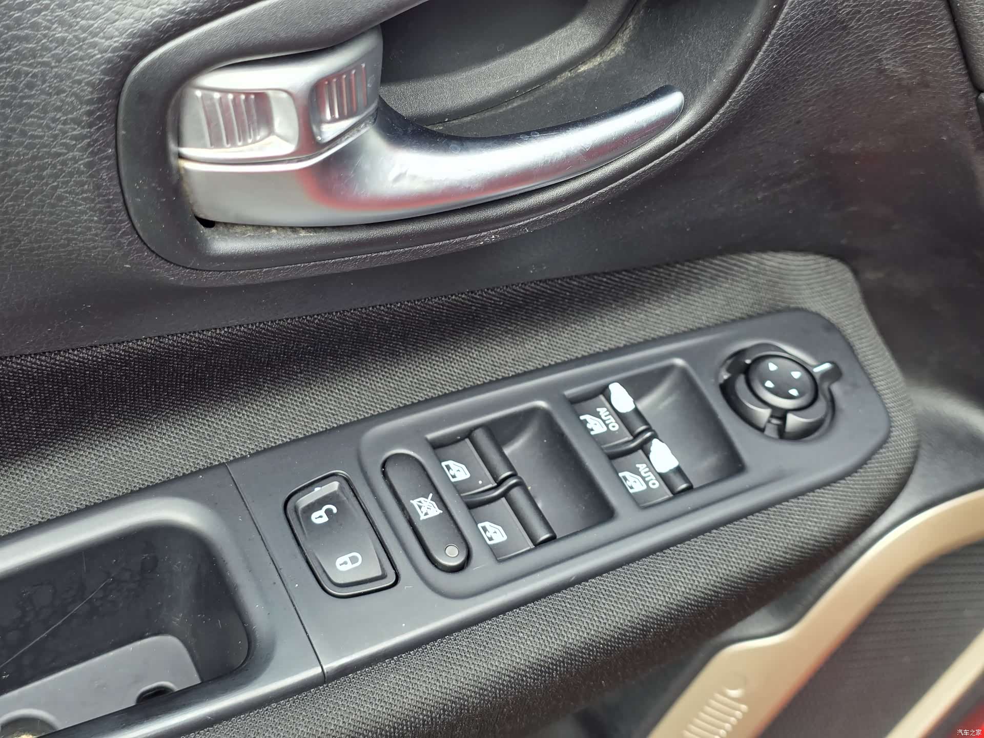Jeep Renegade, 2016 11