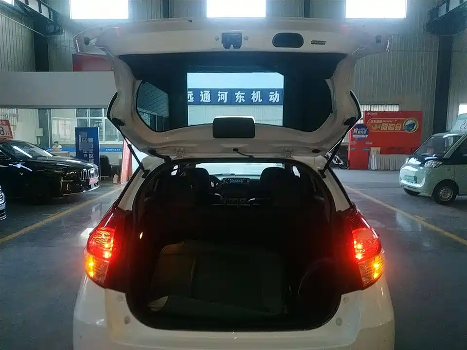 Toyota YARiS L Zhixuan