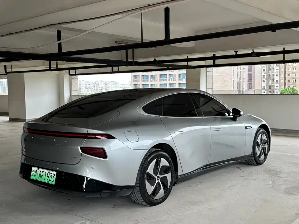 XPENG P7