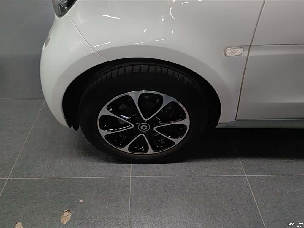 Smart Fortwo, 2016 23