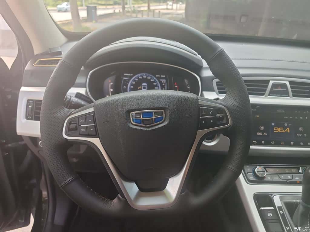 Geely Boyue, 2017 4
