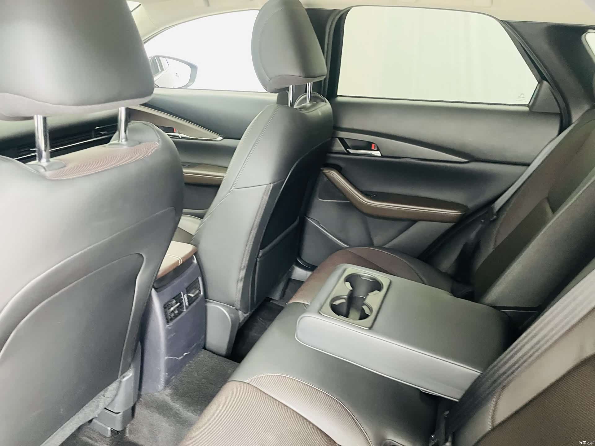 Mazda CX-30, 2021 9