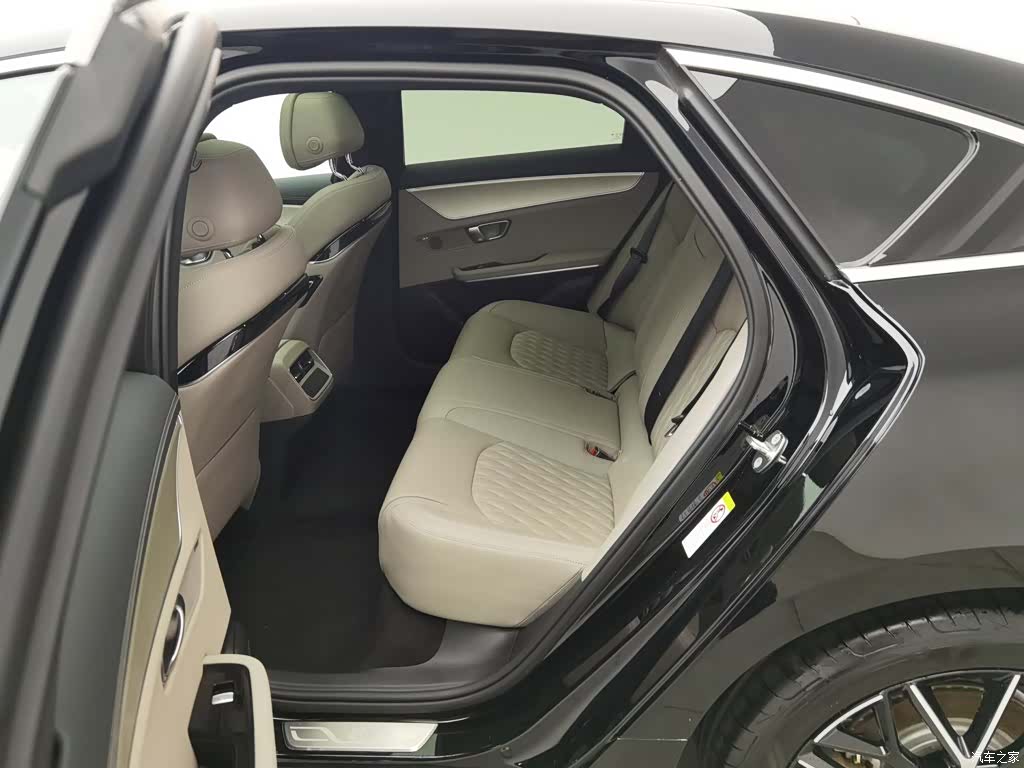 BYD Han, 2025 15