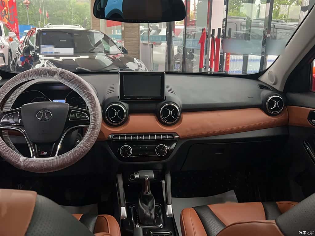 BAIC X35, 2018 15