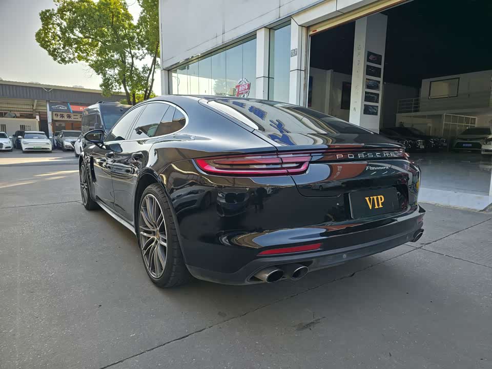 Porsche Panamera