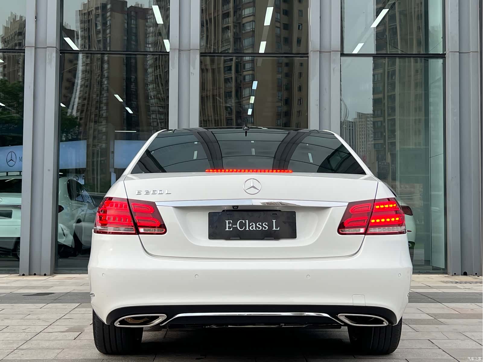 Mercedes-Benz E-Class, 2015 11