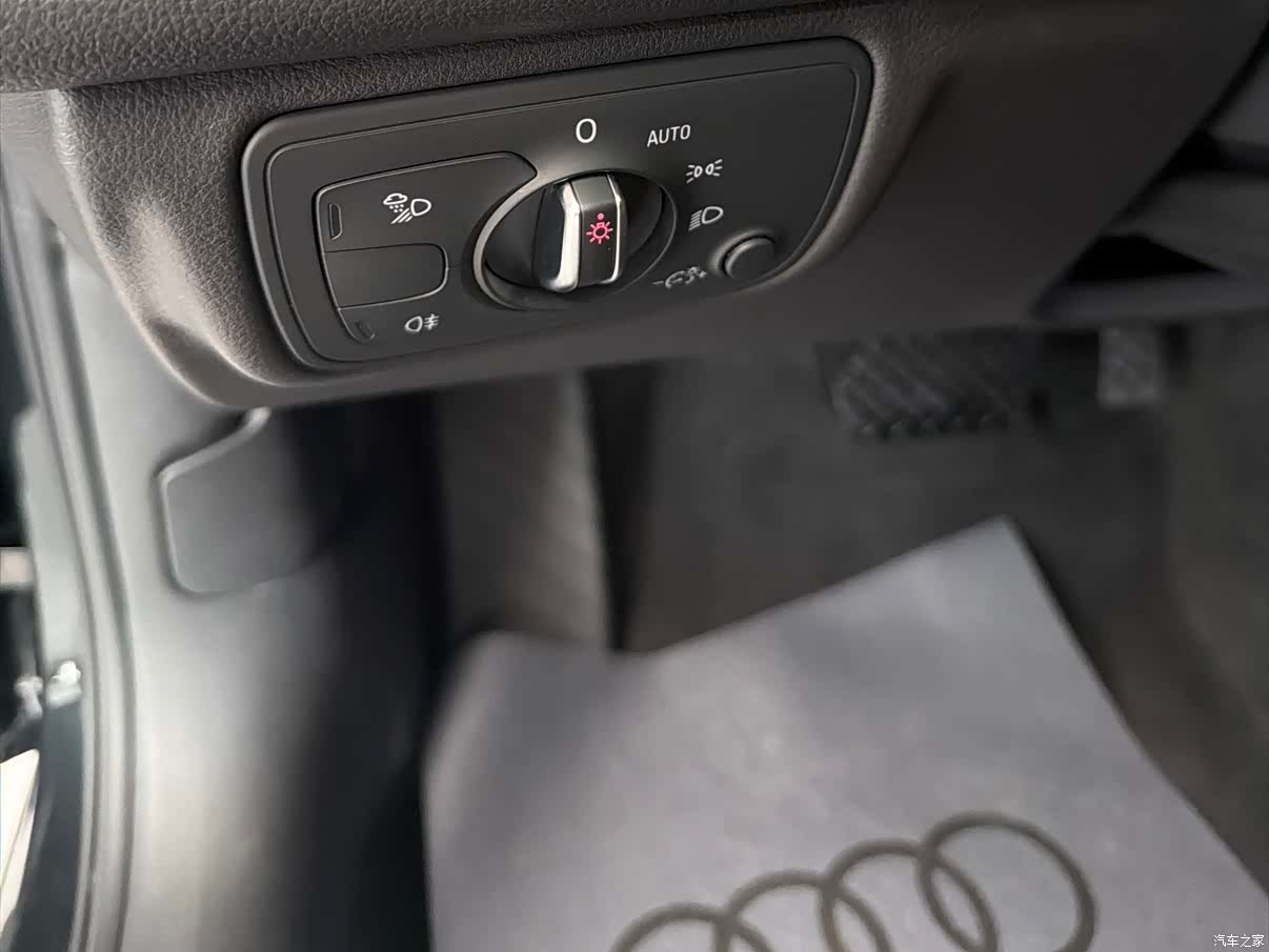 Audi A6L, 2018 15