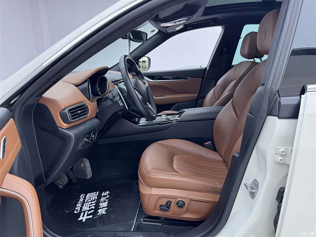 Maserati Levante, 2019 18