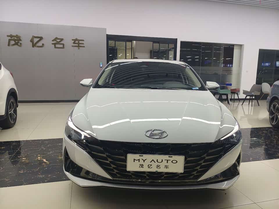 Hyundai Elantra
