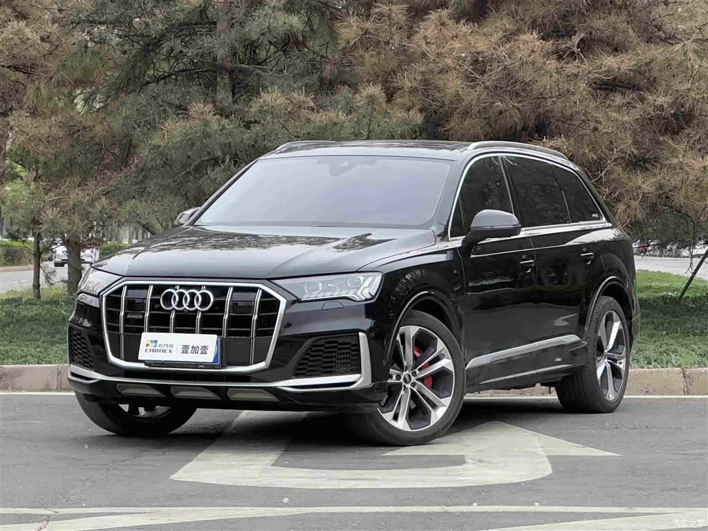 Audi Q7, 2023 1