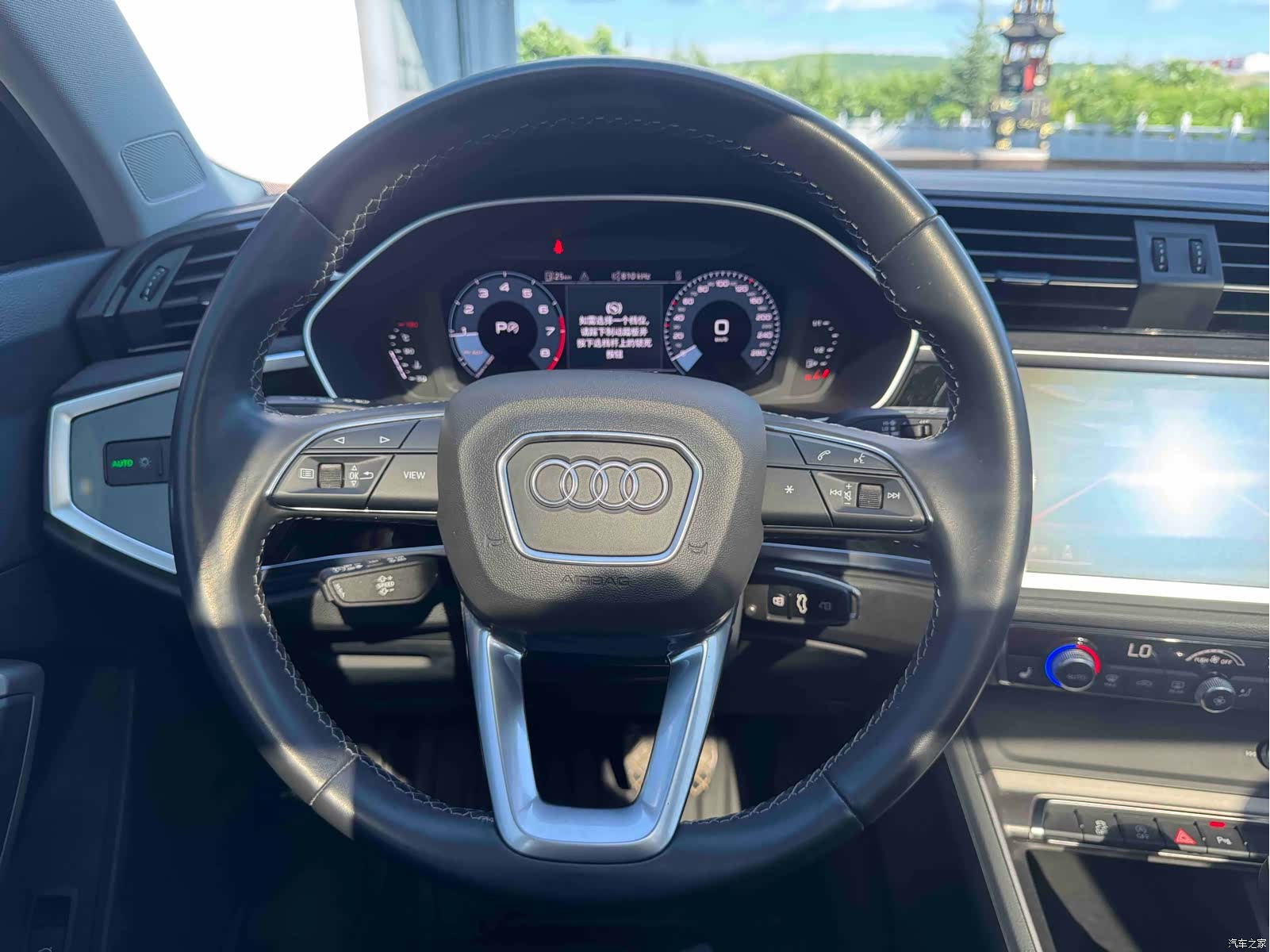Audi Q3, 2022 13