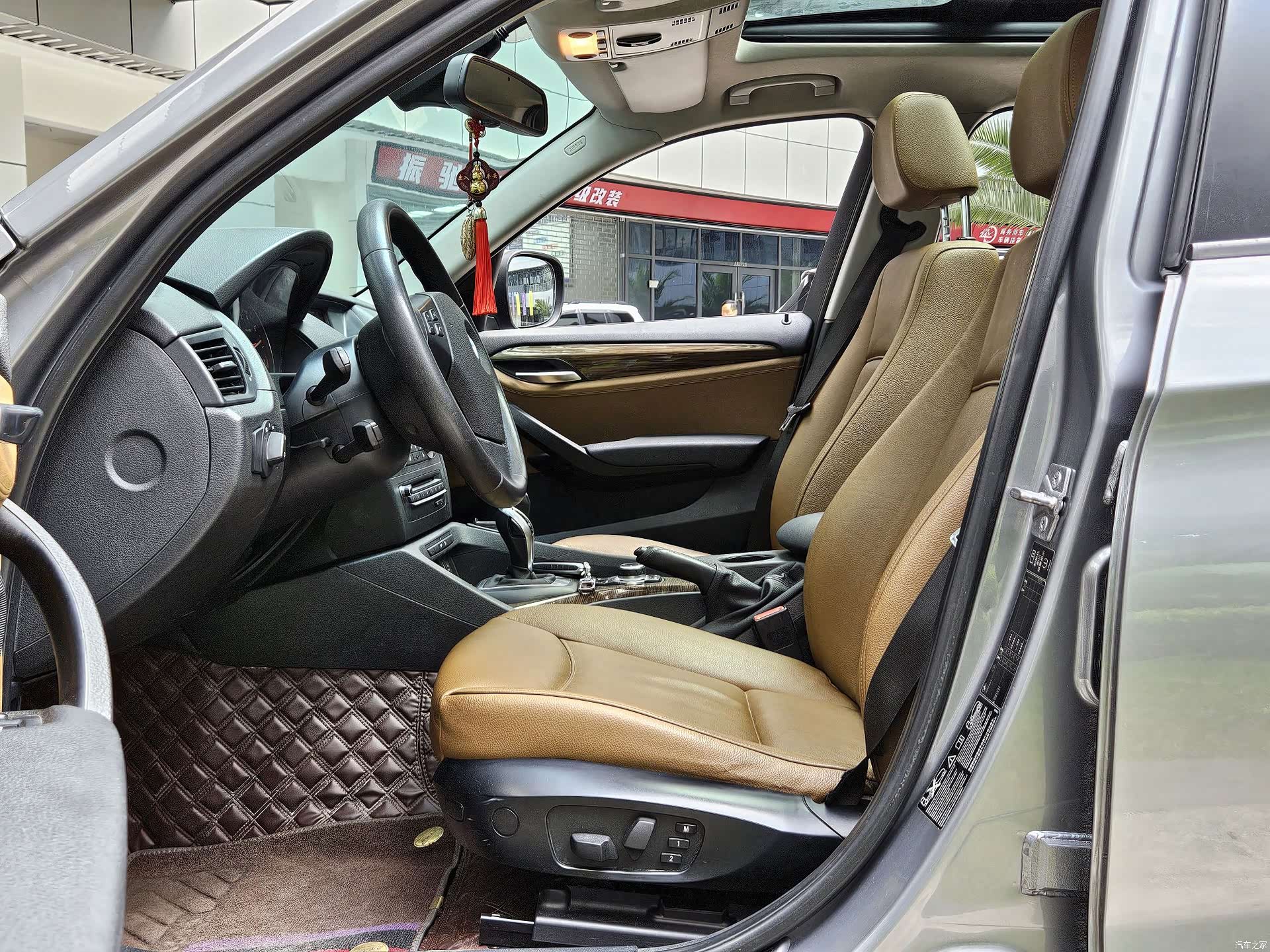BMW X1, 2012 все фото
