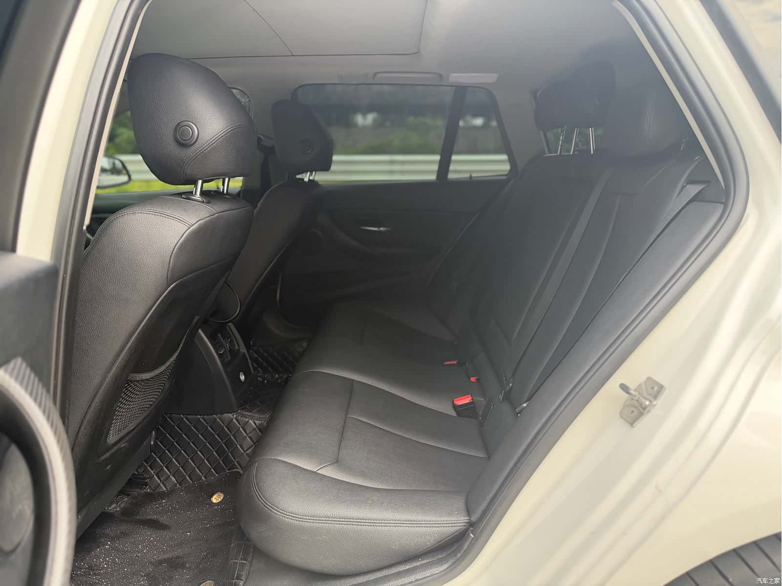 BMW 3 Series, 2015 9