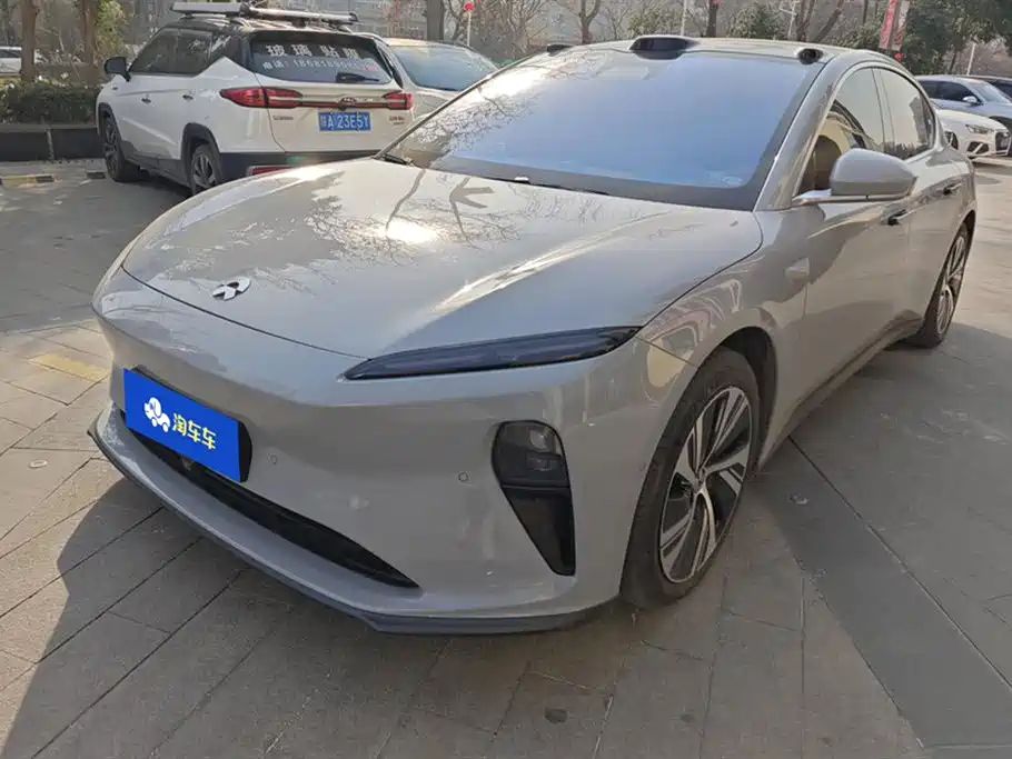 NIO ET5