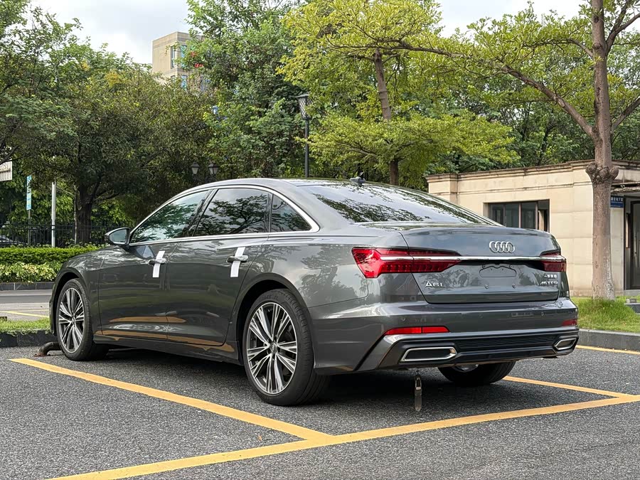 Audi A6L 2021, фото 6