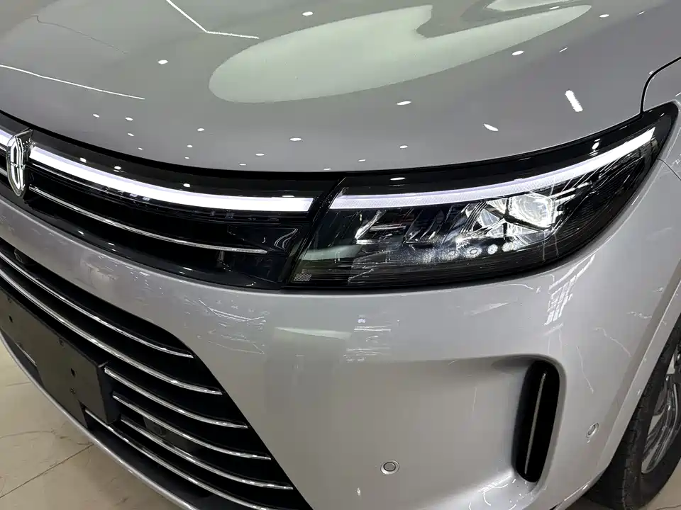 AITO Ask the world M7