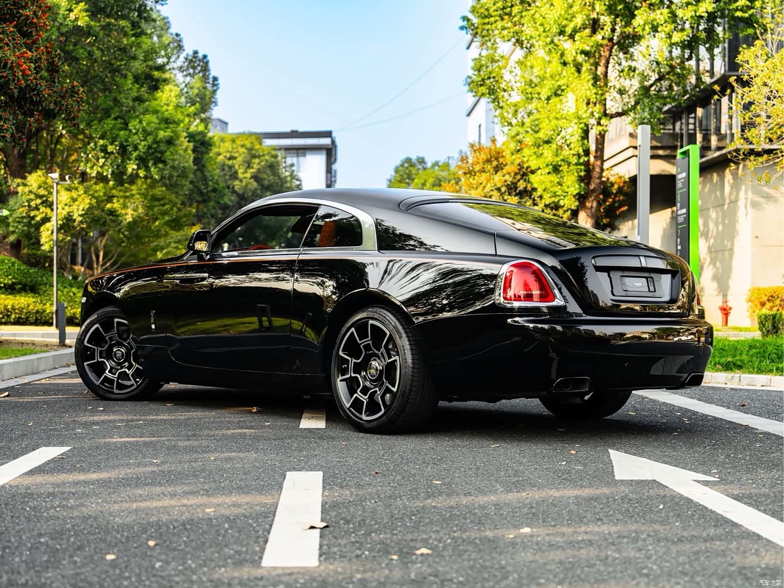 Rolls-Royce Wraith, 2022 14