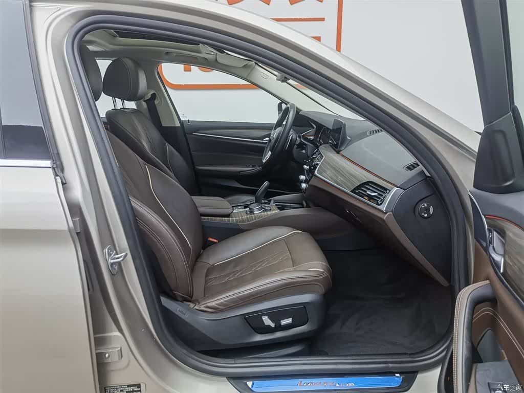 BMW 5 Series, 2017 23